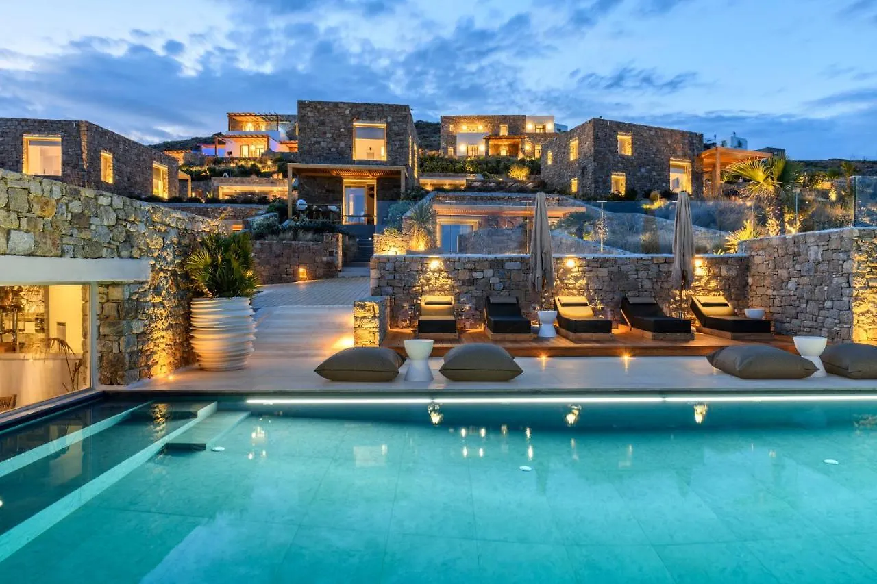 Panormos Bay Suites Hotel