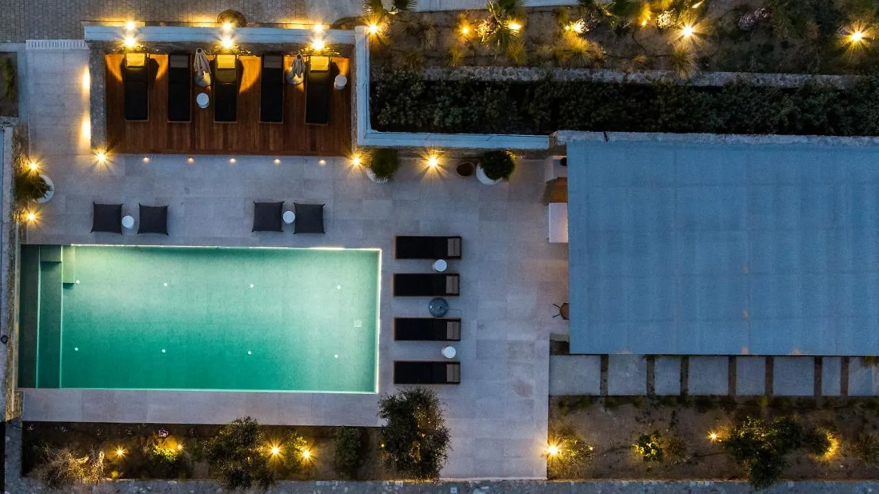 Hotel Panormos Bay Suites